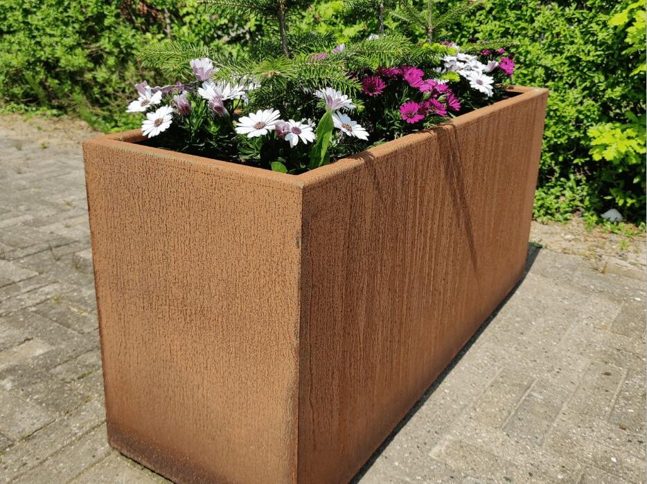 Plantekumme-i-corten-staal-120-x-40-x-55.jpg